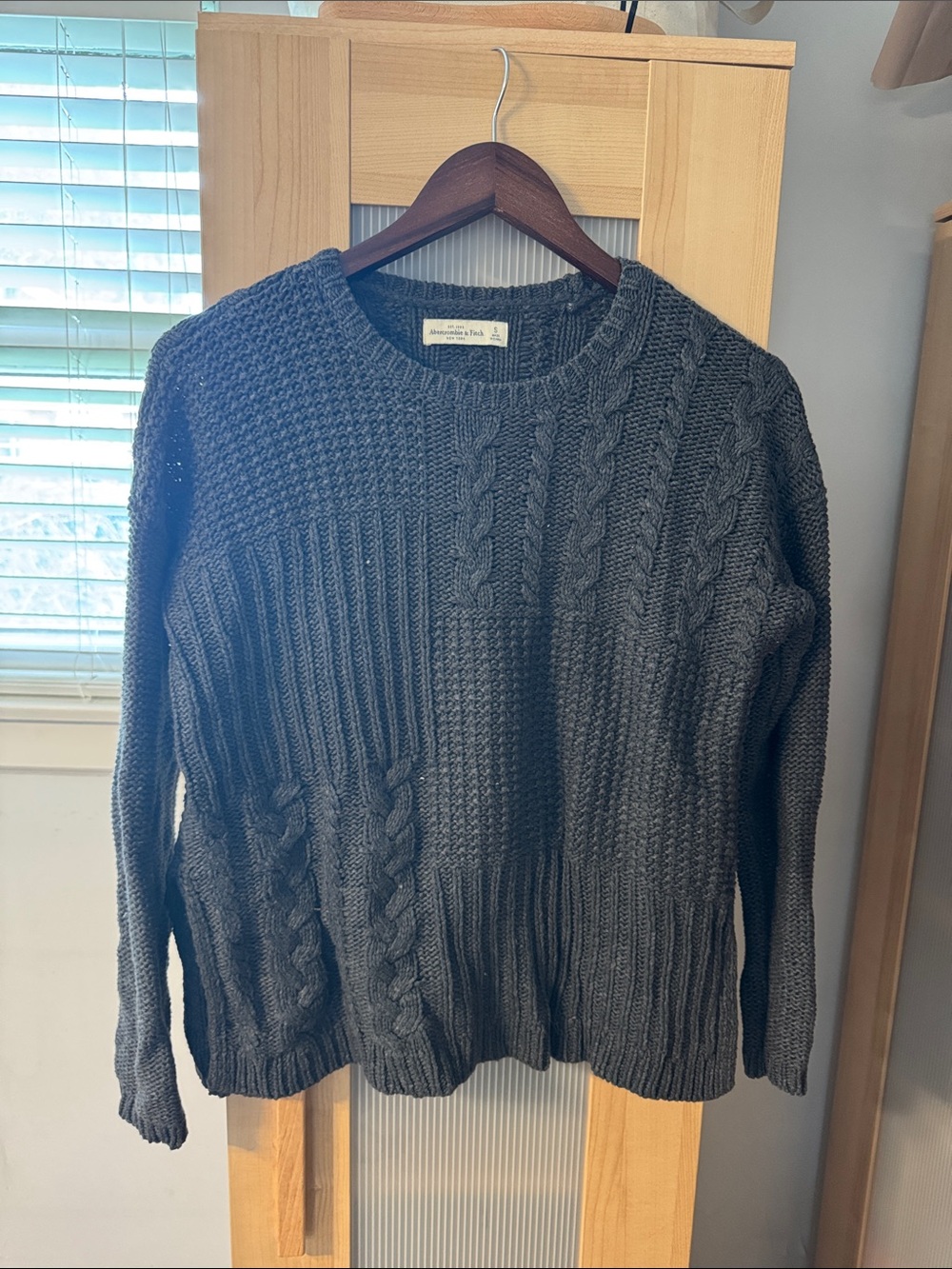Abercrombie & Fitch Charcoal Cable Knit Sweater